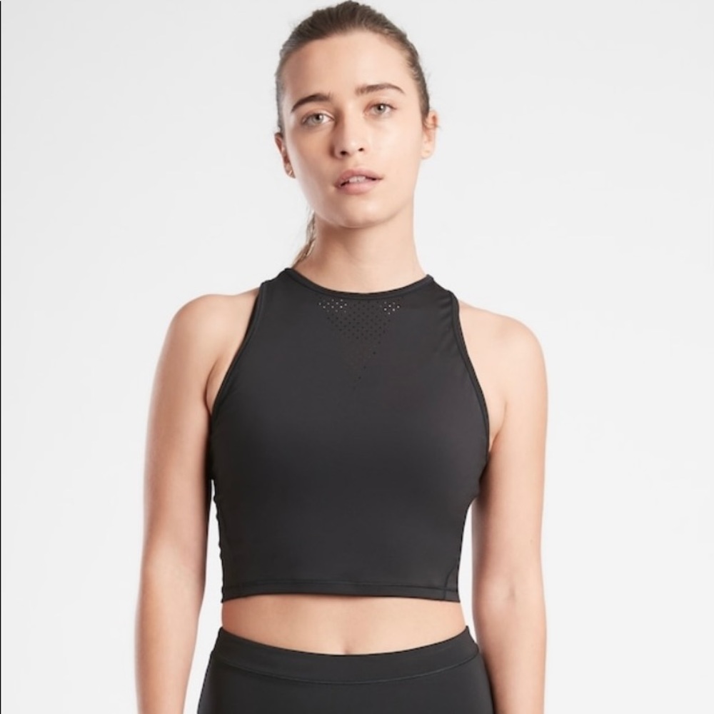 Athleta Accelerate Tank in Black SuperSonic Fabric